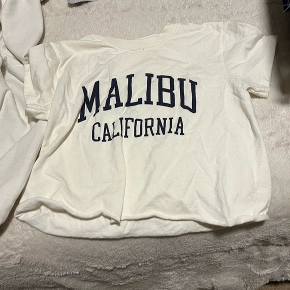 white brandy melville top - Picture 1 of 1